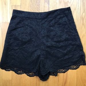 CCH COLLECTION black lace shorts